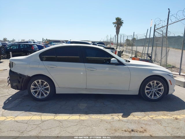 BMW 320i 2016 WBA8A9C51GK618824 Image 15