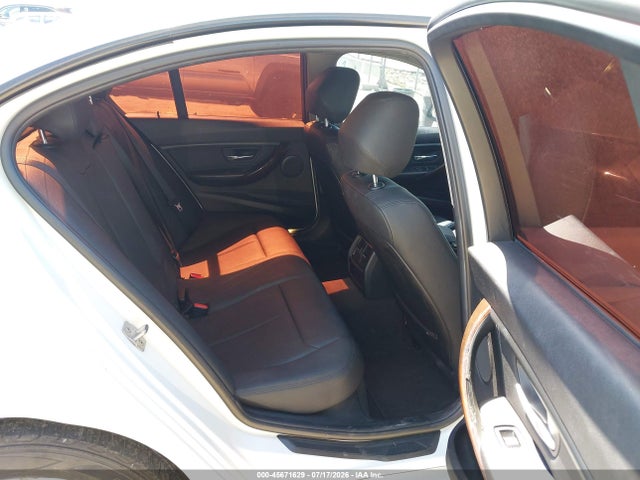BMW 320i 2016 WBA8A9C51GK618824 Image 8