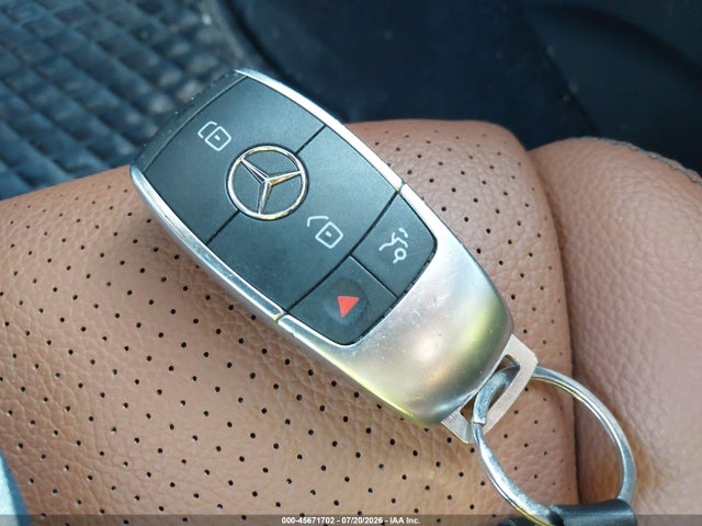 45671702 :رقم المزاد ، W1N0G8EB8MF896922 vin ، 2021 Mercedes-benz Glc 300 4matic Suv مزاد بيع
