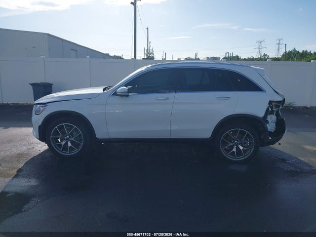 45671702 :رقم المزاد ، W1N0G8EB8MF896922 vin ، 2021 Mercedes-benz Glc 300 4matic Suv مزاد بيع