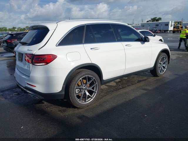 45671702 :رقم المزاد ، W1N0G8EB8MF896922 vin ، 2021 Mercedes-benz Glc 300 4matic Suv مزاد بيع