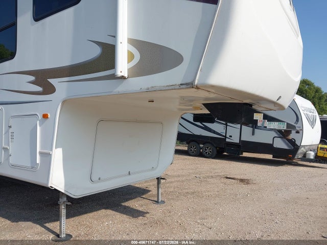 2009 Forest River Cedar Creek 30 Lsa მანქანა იყიდება აუქციონზე, vin: 4X4FCRF289S201798, აუქციონის ნომერი: 45671747