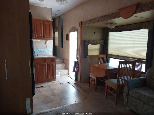 2009 Forest River Cedar Creek 30 Lsa მანქანა იყიდება აუქციონზე, vin: 4X4FCRF289S201798, აუქციონის ნომერი: 45671747