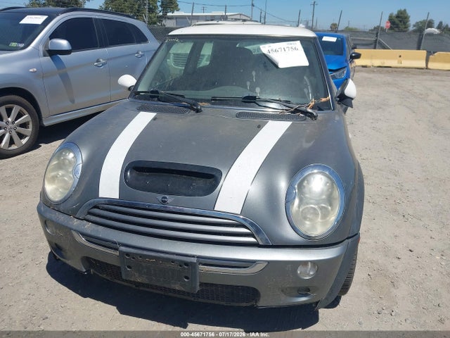 45671756 :رقم المزاد ، WMWRE33566TJ39331 vin ، 2006 Mini Cooper S مزاد بيع
