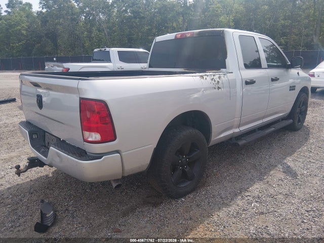 45671762 :رقم المزاد ، 1C6RR6FG2JS337285 vin ، 2018 Ram 1500 Express  4x2 6'4 Box مزاد بيع
