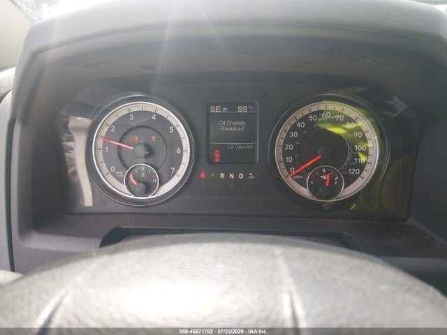 45671762 :رقم المزاد ، 1C6RR6FG2JS337285 vin ، 2018 Ram 1500 Express  4x2 6'4 Box مزاد بيع
