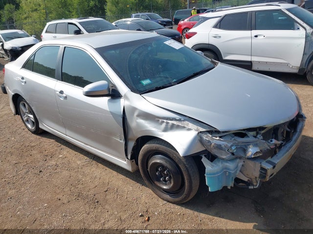 2013 Toyota Camry Se მანქანა იყიდება აუქციონზე, vin: 4T1BF1FK2DU716012, აუქციონის ნომერი: 45671768