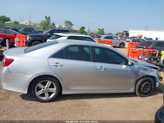 2013 Toyota Camry Se მანქანა იყიდება აუქციონზე, vin: 4T1BF1FK2DU716012, აუქციონის ნომერი: 45671768
