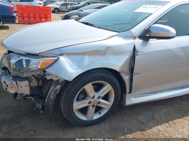 2013 Toyota Camry Se მანქანა იყიდება აუქციონზე, vin: 4T1BF1FK2DU716012, აუქციონის ნომერი: 45671768