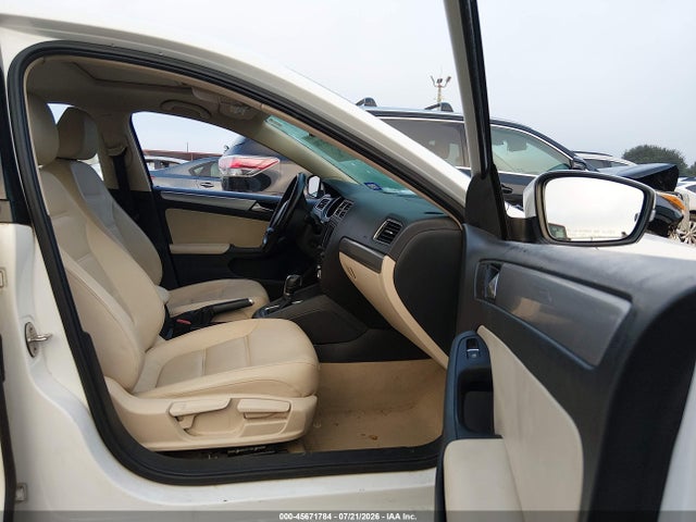 2016 Volkswagen Jetta 1.4t Se მანქანა იყიდება აუქციონზე, vin: 3VWD67AJ6GM208453, აუქციონის ნომერი: 45671784