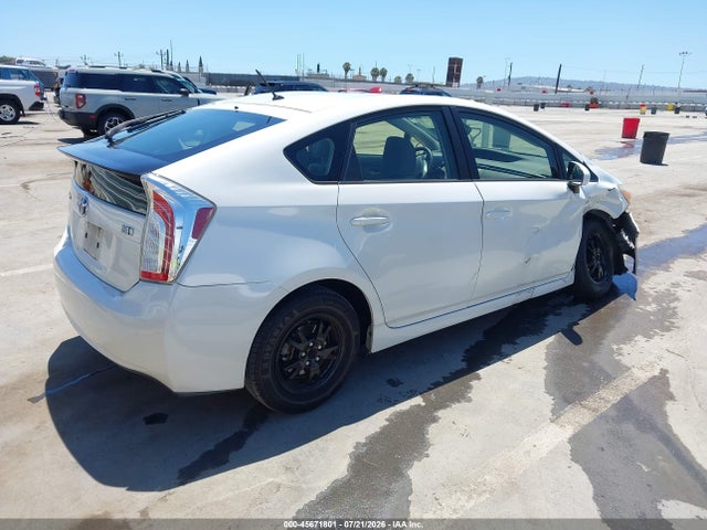 Toyota Prius Two 2015 JTDKN3DU9F0469962 Image 4