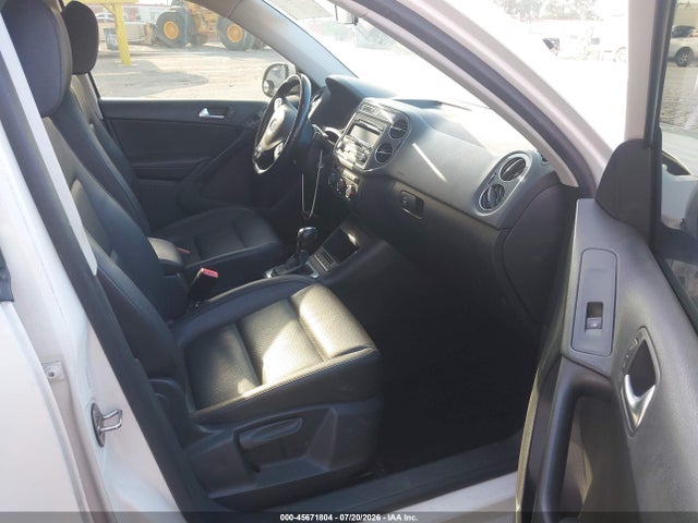 Продажа на аукционе авто 2014 Volkswagen Tiguan Se, vin: WVGAV3AX5EW551351, номер лота: 45671804