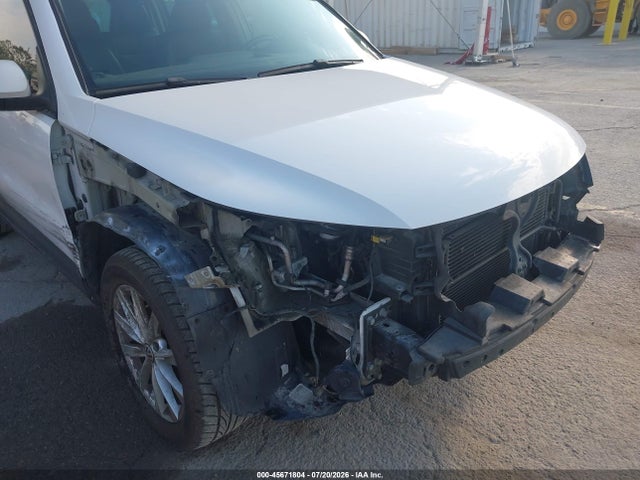 Продажа на аукционе авто 2014 Volkswagen Tiguan Se, vin: WVGAV3AX5EW551351, номер лота: 45671804