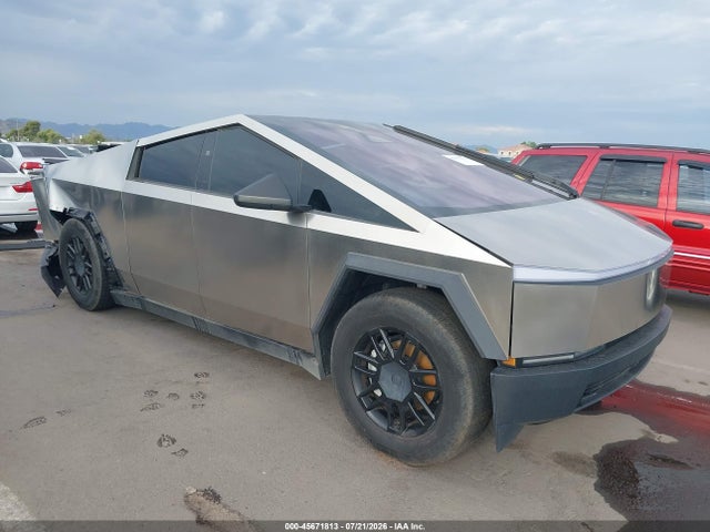 45671813 :رقم المزاد ، 7G2CEHED5SA073419 vin ، 2025 Tesla Cybertruck All-wheel Drive مزاد بيع