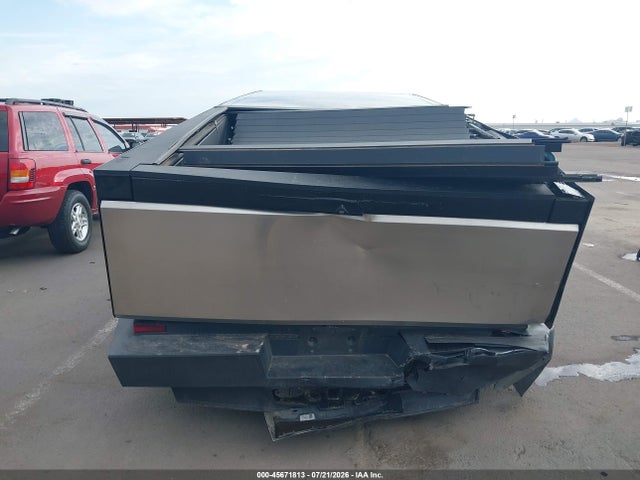 45671813 :رقم المزاد ، 7G2CEHED5SA073419 vin ، 2025 Tesla Cybertruck All-wheel Drive مزاد بيع