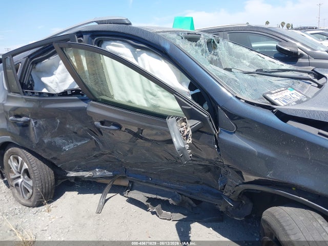 Toyota RAV4 LE 2017 JTMZFREV9HJ121808 Image 14