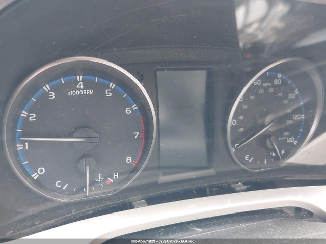 Toyota RAV4 LE 2017 JTMZFREV9HJ121808 Image 16