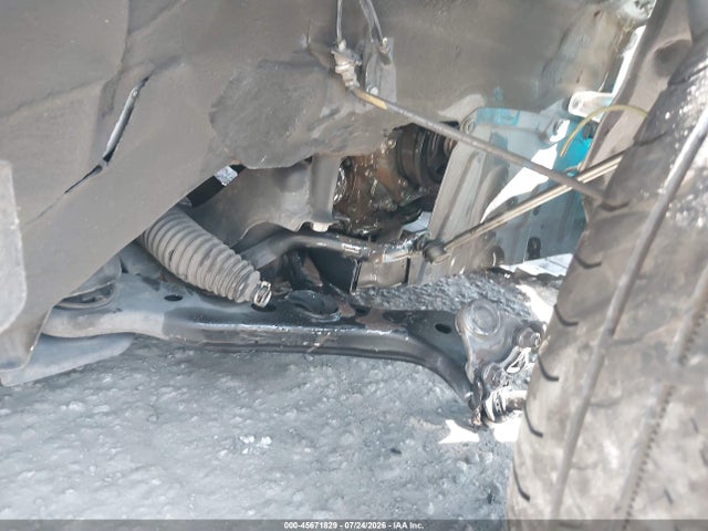 Toyota RAV4 LE 2017 JTMZFREV9HJ121808 Image 18