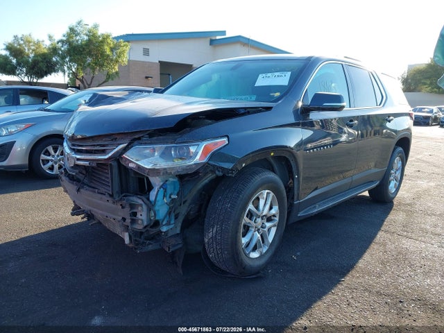 1GNERGKW2JJ282005 Chevrolet Traverse Lt Cloth