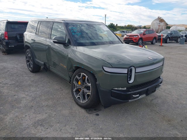 2023 Rivian R1s Launch Edition მანქანა იყიდება აუქციონზე, vin: 7PDSGABL6PN000530, აუქციონის ნომერი: 45671868