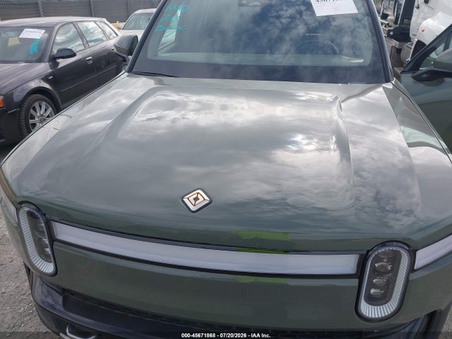 Продажа на аукционе авто 2023 Rivian R1s Launch Edition, vin: 7PDSGABL6PN000530, номер лота: 45671868