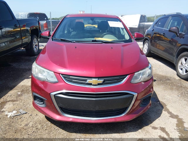 45671883 :رقم المزاد ، 1G1JD5SH8H4151268 vin ، 2017 Chevrolet Sonic Lt Auto مزاد بيع