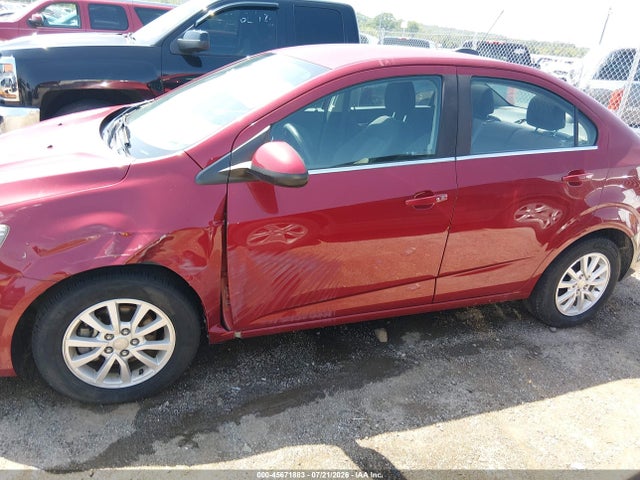 45671883 :رقم المزاد ، 1G1JD5SH8H4151268 vin ، 2017 Chevrolet Sonic Lt Auto مزاد بيع