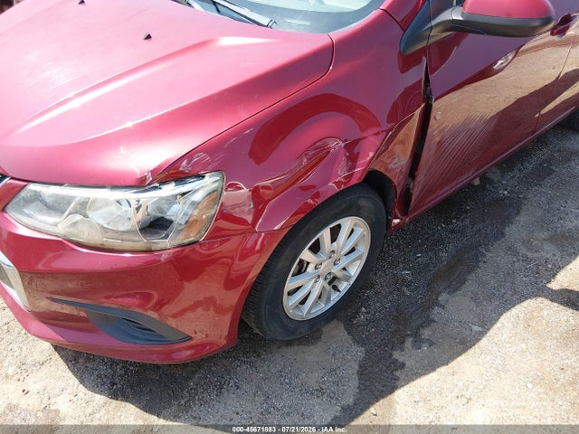 45671883 :رقم المزاد ، 1G1JD5SH8H4151268 vin ، 2017 Chevrolet Sonic Lt Auto مزاد بيع