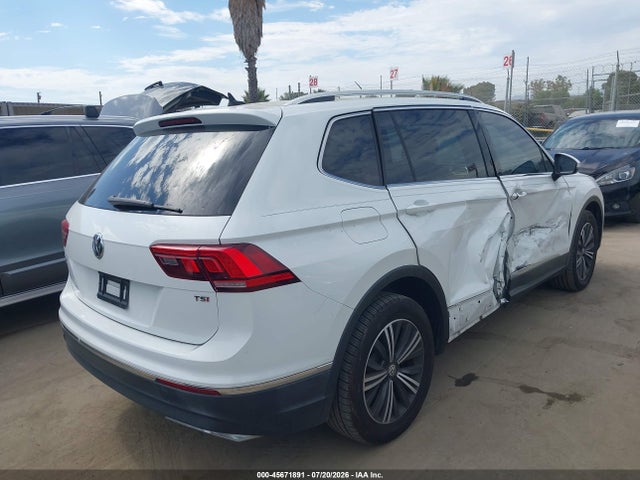 2018 Volkswagen Tiguan 2.0t Se/2.0t Sel მანქანა იყიდება აუქციონზე, vin: 3VV3B7AX9JM063934, აუქციონის ნომერი: 45671891