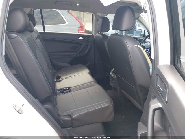 2018 Volkswagen Tiguan 2.0t Se/2.0t Sel მანქანა იყიდება აუქციონზე, vin: 3VV3B7AX9JM063934, აუქციონის ნომერი: 45671891