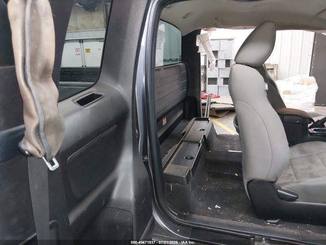 Продаж на аукціоні авто 2018 Toyota Tacoma Sr, vin: 5TFRX5GN0JX117622, номер лоту: 45671937