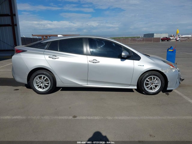 Toyota Prius Four 2018 JTDKARFU2J3054856 Image 13