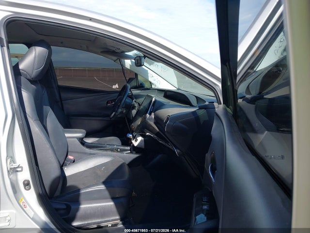 Toyota Prius Four 2018 JTDKARFU2J3054856 Image 5