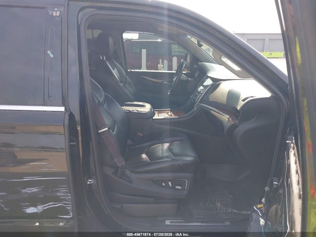 45671974 :رقم المزاد ، 1GYS4HKJ1FR185787 vin ، 2015 Cadillac Escalade Esv Luxury مزاد بيع