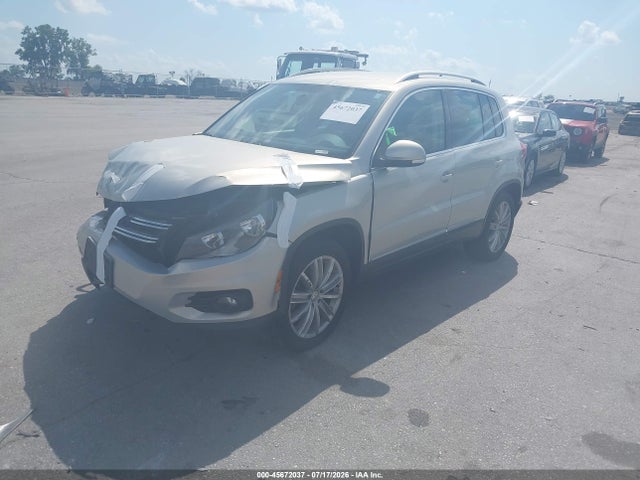 45672037 :رقم المزاد ، WVGBV3AX9DW566728 vin ، 2013 Volkswagen Tiguan Se مزاد بيع