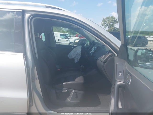 45672037 :رقم المزاد ، WVGBV3AX9DW566728 vin ، 2013 Volkswagen Tiguan Se مزاد بيع