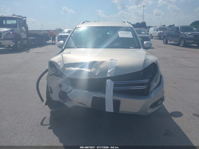 45672037 :رقم المزاد ، WVGBV3AX9DW566728 vin ، 2013 Volkswagen Tiguan Se مزاد بيع