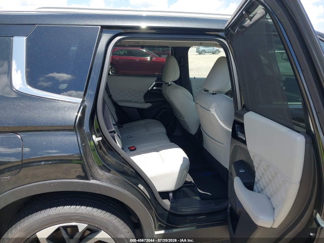 Продажа на аукционе авто 2024 Mitsubishi Outlander Phev Sel S-awc, vin: JA4T5WA9XRZ055623, номер лота: 45672044