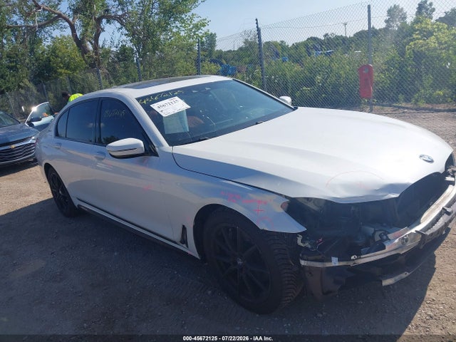 2018 Bmw 740e Xdrive Iperformance მანქანა იყიდება აუქციონზე, vin: WBA7J2C56JB246262, აუქციონის ნომერი: 45672125
