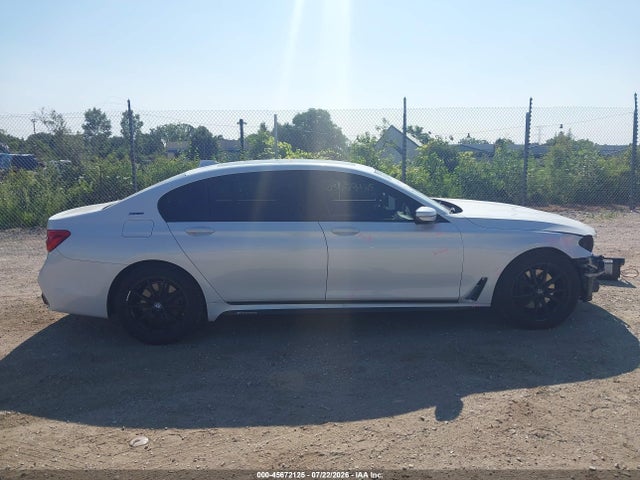2018 Bmw 740e Xdrive Iperformance მანქანა იყიდება აუქციონზე, vin: WBA7J2C56JB246262, აუქციონის ნომერი: 45672125