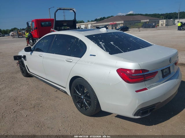 2018 Bmw 740e Xdrive Iperformance მანქანა იყიდება აუქციონზე, vin: WBA7J2C56JB246262, აუქციონის ნომერი: 45672125