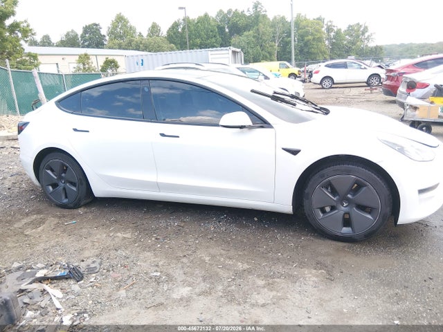 2022 Tesla Model 3 Rear-wheel Drive მანქანა იყიდება აუქციონზე, vin: 5YJ3E1EA6NF168269, აუქციონის ნომერი: 45672132