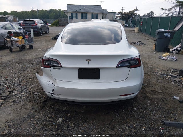 45672132 :رقم المزاد ، 5YJ3E1EA6NF168269 vin ، 2022 Tesla Model 3 Rear-wheel Drive مزاد بيع