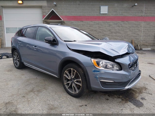 Продаж на аукціоні авто 2017 Volvo V60 Cross Country T5, vin: YV440MWKXH1038596, номер лоту: 45672208