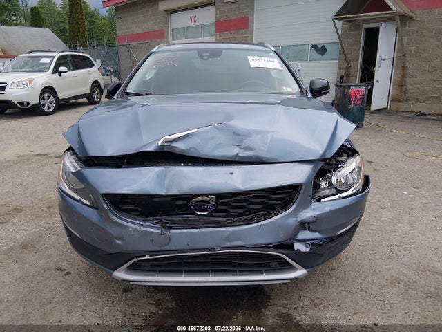 45672208 :رقم المزاد ، YV440MWKXH1038596 vin ، 2017 Volvo V60 Cross Country T5 مزاد بيع