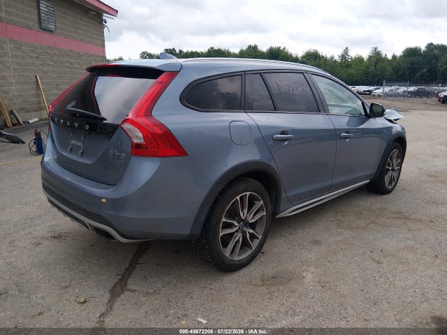 45672208 :رقم المزاد ، YV440MWKXH1038596 vin ، 2017 Volvo V60 Cross Country T5 مزاد بيع