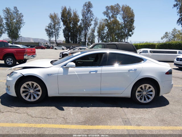 Tesla Model S 60/70/75/85 2016 5YJSA1E11GF149882 Image 14