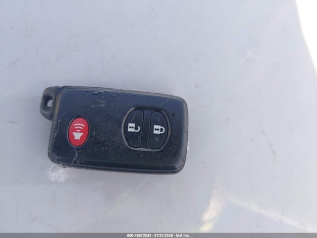 Продажа на аукционе авто 2013 Toyota Prius V Five, vin: JTDZN3EU1D3201156, номер лота: 45672243