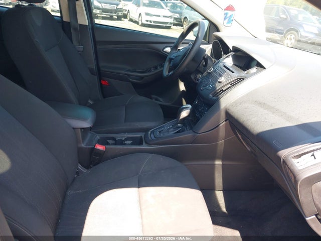 Ford FOCUS SE 2016 1FADP3K29GL213265 Image 5