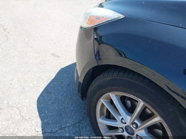 1FADP3K29GL213265 Ford FOCUS SE